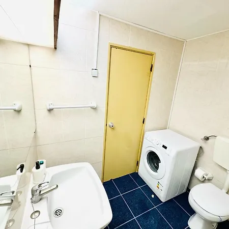 Oura Appartement