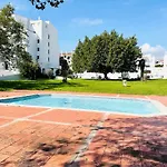 شقة Oura