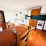 شقة Oura البوفيرا